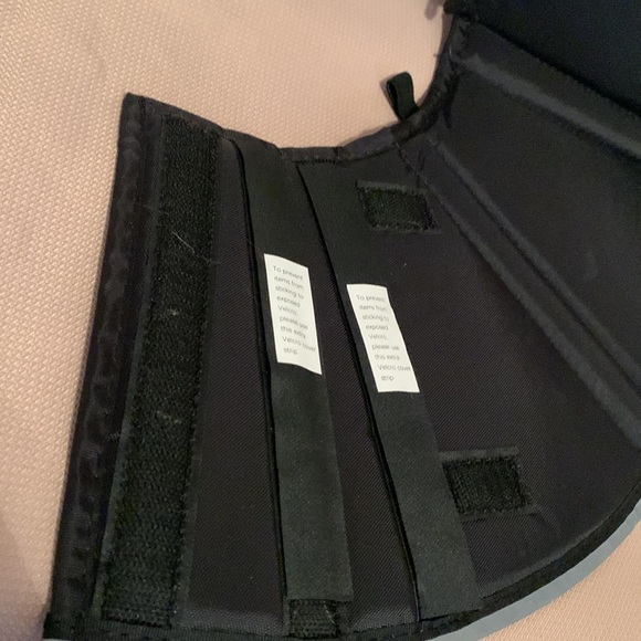 All Four Paws Black Comfy Cone Medium - Picture 5 of 9